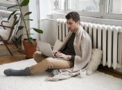 Не держите плотно к батареям определенную мебель