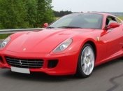 Компания Ferrari представит две новинки в 2020 году