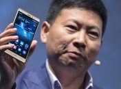 Huawei планирует опередить Apple на рынке смартфонов 