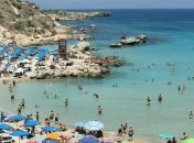 В Кипре усложнили условия выдачи "золотых виз"