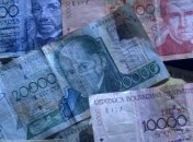 В Венесуэле люди ходят в магазины с мешками денег