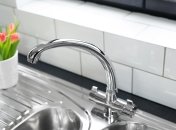 Раковина з нержавіючої сталі — що робити, щоб блищала