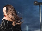 Backstage: Надя Дорофеева поделилась снимком из нового фотосета