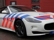 Голландские полицейские пересядут на Maserati GranCabrio