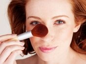 Секреты макияжа: как визуально уменьшить нос