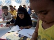 Почему дети грызут карандаши?