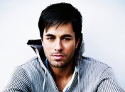 Энрике Иглесиас показал забавное видео с подросшей дочерью: ВИДЕО