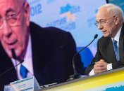 Азаров надеется узнать предварительные результаты выборов завтра