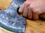 Прорубил топором голову соседке: в Одессе разыскивают психически нездорового мужчину (фото)