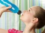 Подростков «подсаживают» на напитки с кофеином