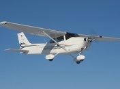 Легкомоторний літак Cessna 172
