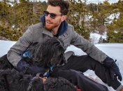 Захватывающая история двоих бродячих собак, которые обрели любящего хозяина (Фото)