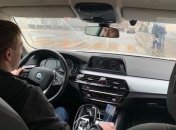 Все завертелось, многие хотят поживиться: "пропавший" с семьей бизнесмен записал странное видео