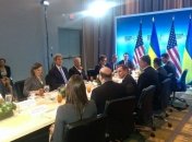 Порошенко в США проводит встречу с Байденом, Керри и Нуланд