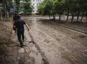 Вода у Херсоні поступово спадає