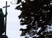 На молебен к памятнику Владимиру в Киеве пришли нардепы