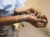 кому не варто носити срібло