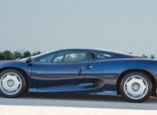 Раритетный 1992 Jaguar XJ220 ищет нового хозяина