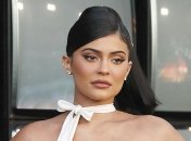 Кайли Дженнер начнет сотрудничать с известным брендом косметики