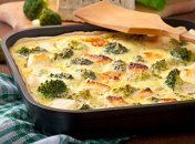 Запечена у вершковому соусі броколі