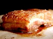 Такая грудинка вкусна как горячей, так и холодной