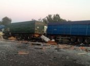 В Полтавской области столкнулись три фуры, погибли трое человек