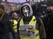 Протестующим во Франции запретили закрывать лицо