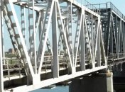 Злоумышленники пытались разобрать на металл железнодорожный мост