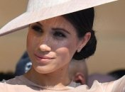 С визуализацией на "ты": архивный снимок Меган Маркл и "Кейт Миддлтон" взорвал сеть