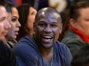 Мейвезер не хочет выставлять своего чемпиона против Ломаченко