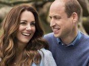 Держатся за руки и обнимаются: Кейт Миддлтон и принц Уильям умилили сеть снимками по случаю годовщины свадьбы