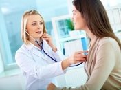 Первый визит к гинекологу после родов: когда и зачем