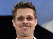 Брэд Питт показался на публике с новой девушкой