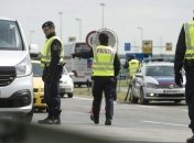 Австрия теперь сможет заворачивать мигрантов прямо на границе