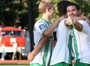 Сегодня футболистов "Карпат" будут учить стрелять с боевого оружия