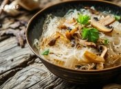 Это блюдо является сытным и ароматным (изображение создано с помощью ИИ)