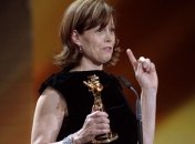 Сигурни Уивер претендует на роль в "Орудии смерти"