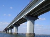 В Николаеве девушка спрыгнула в реку с моста