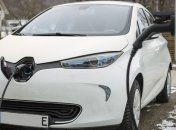 Зеленые номера, парковка, зарядка: с 1 января новые нормы для электромобилей