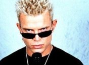 Рок-музыкант Билли Айдол рассказал о дате выхода автобиографии