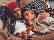 "Пол – это лава": как развлекаются на карантине Джастин и Хейли Биберы (Видео) 