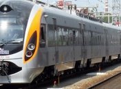 "Укрзалізниця" відправить 5 поїздів для евакуації українців з Чехії та Польщі