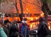 На пожаре в одесском ресторане прогремели взрывы, есть пострадавшие (видео последствий)