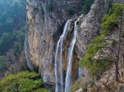 Остались только камни: в Крыму пересох самый большой водопад (видео)