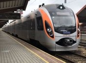 "Безвизовый поезд" с гражданами Украины прибыл в Польшу