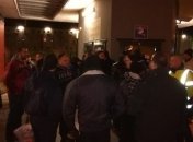 Протесты у французской тюрьмы: активисты разогнаны силой