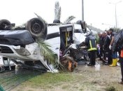 В Турции перевернулся автобус с иностранными туристами: есть погибшие