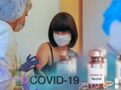 В Минздраве рассказали, кто в Украине может получить вакцину от COVID-19 вне очереди