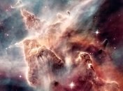 Астрономы получили снимок "Столпов Разрушения" внутри туманности Киля