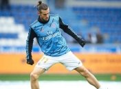 Нога вместо клюшки: как Гарет Бэйл имитировал гольф на тренировке Реала (Видео)